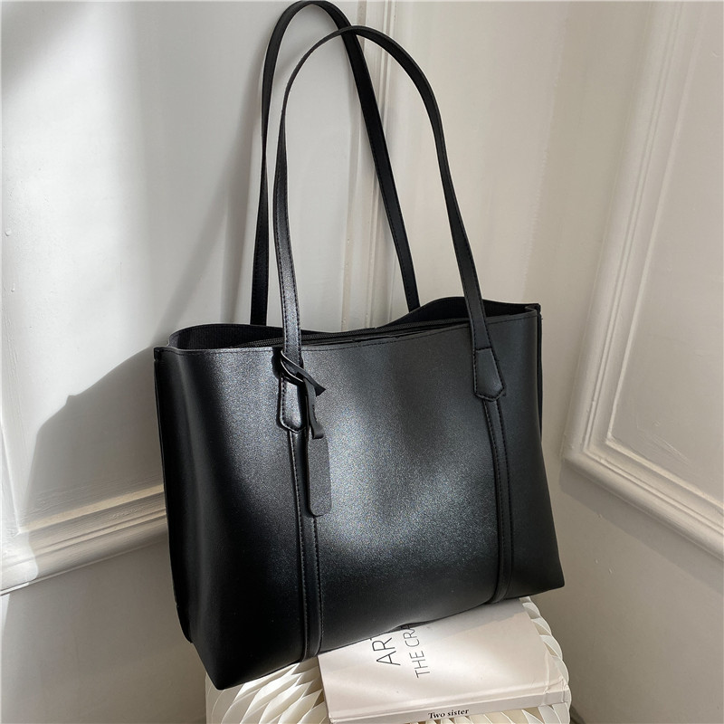 Sac fourre-tout classique en s - Luxury Bags 2026 avis et prix