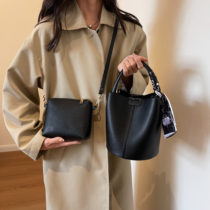 Sac à Bandoulière Rouge en PU  - Luxury Bags In Sale avis et prix