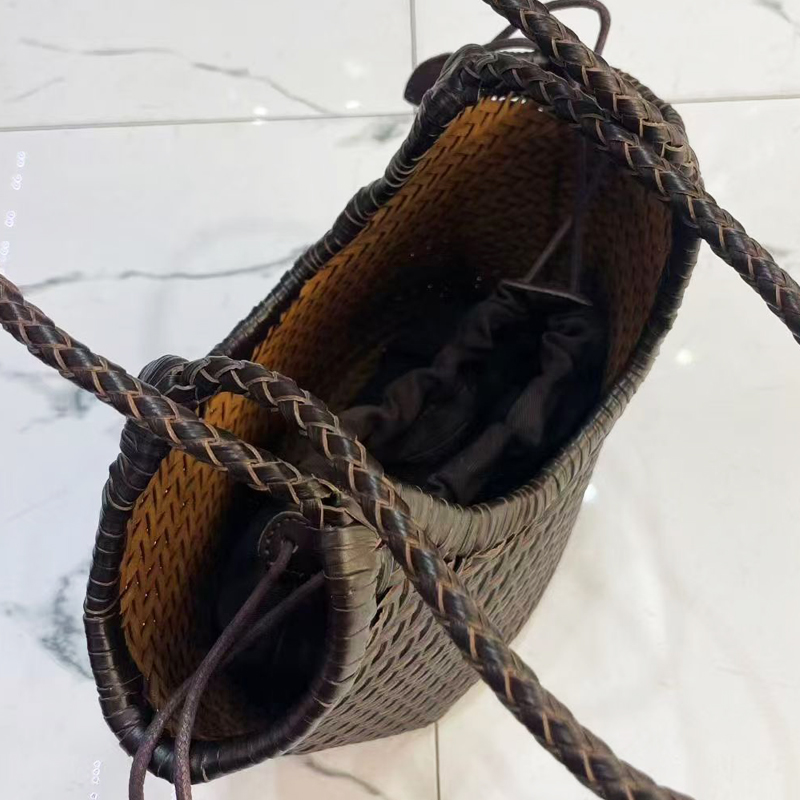 Petits sacs fourre-tout en cui - Luxury Bags 2026 avis et prix