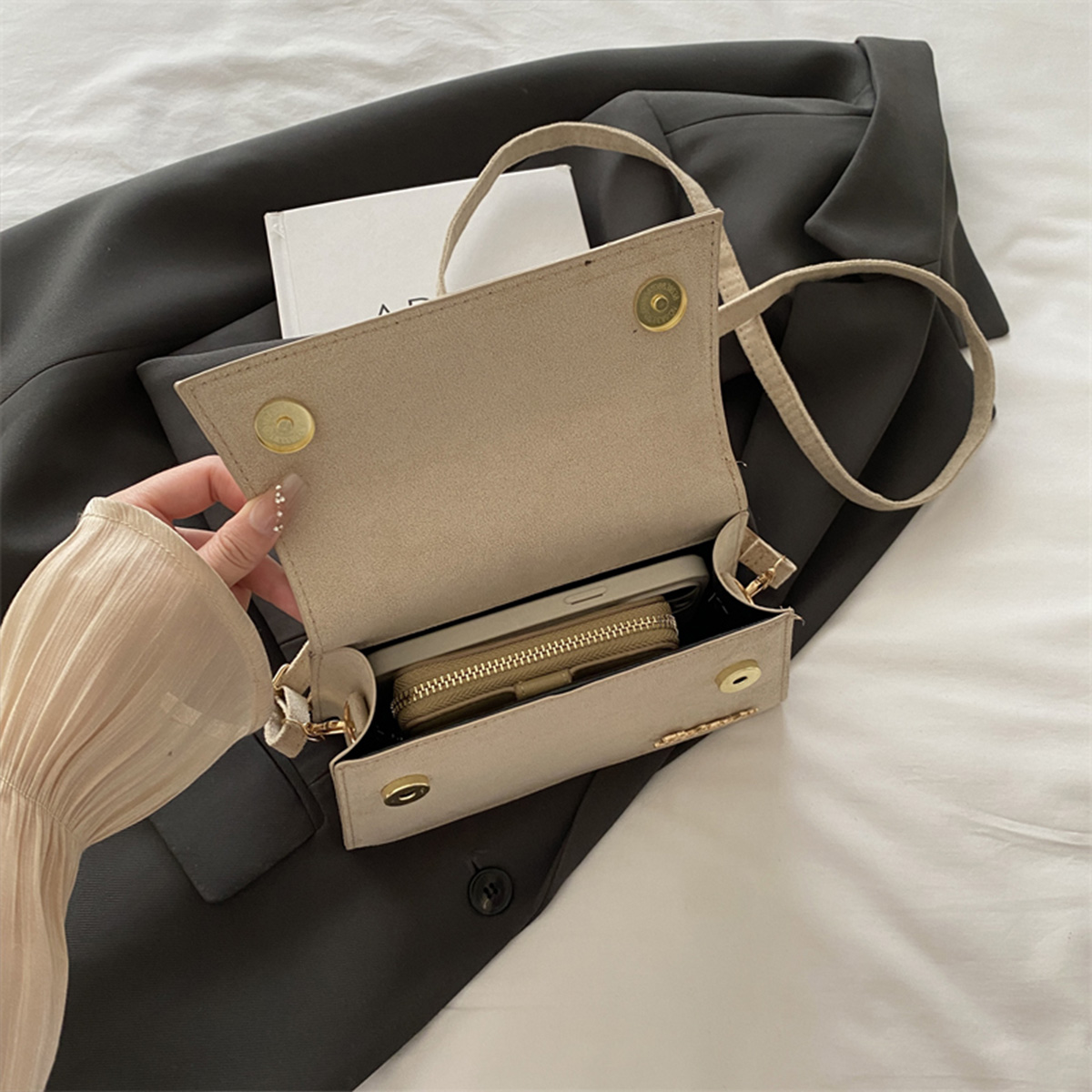 Mini sac à bandoulière rétro e - Luxury Bags Jacquemus avis et prix