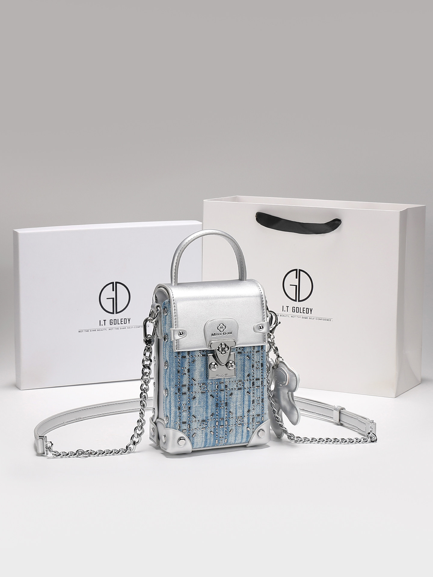 Sac à main de luxe et spécial  - Luxury Bags Denim avis et prix