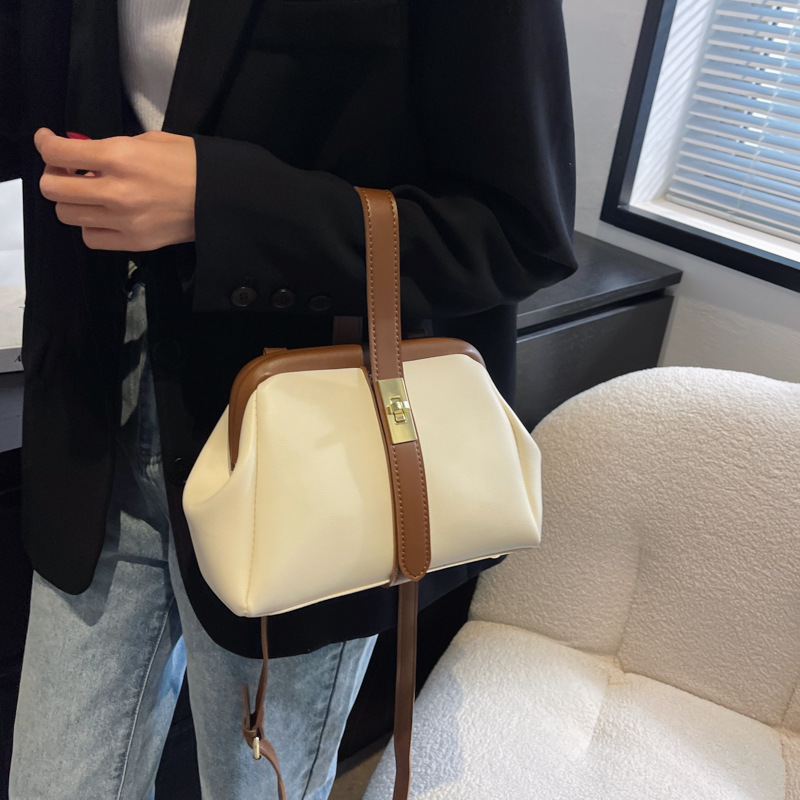 Nouveau sac à bandoulière vint - Luxury Bags In Sale avis et prix
