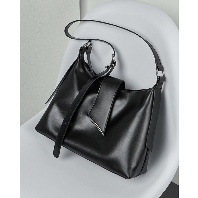 Sacs à bandoulière Hobo en cui - Luxury Bags 2026 avis et prix