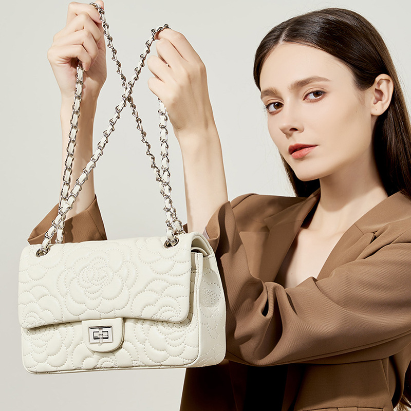 Sac à bandoulière en peau d'ag - Luxury Bags For School avis et prix