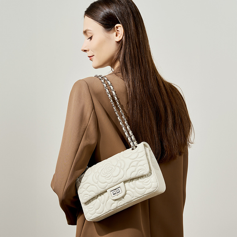 Sac à bandoulière en peau d'ag - Luxury Bags For School avis et prix